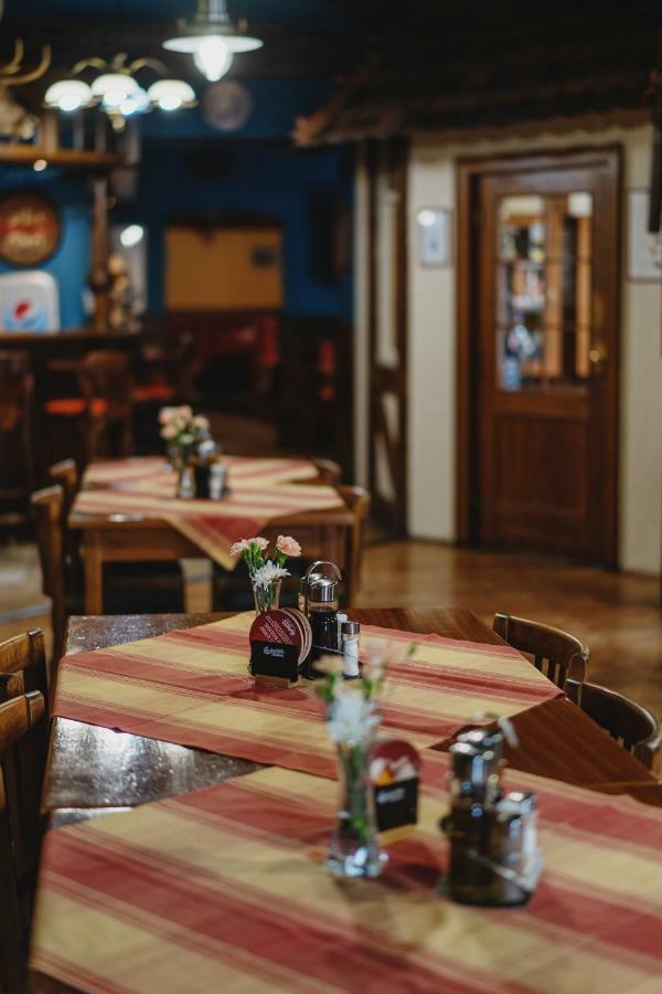 Hotel Taverna Javorník Εξωτερικό φωτογραφία
